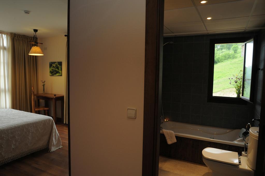 El Quesar De Gamoneo Hotel Gamonedo de Cangas ภายนอก รูปภาพ